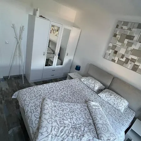 M Zlatni Breg * Divčibare