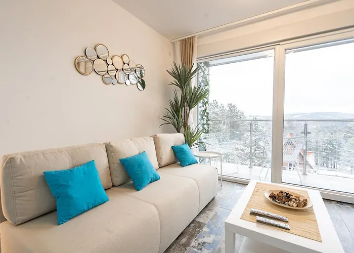 M Zlatni Breg Apartment *