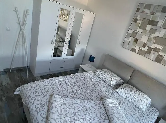 M Zlatni Breg * Divčibare